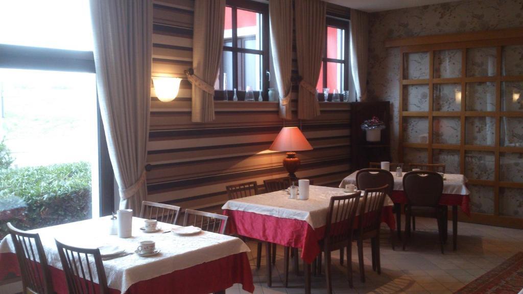 Hotel De La Frontiere Frisange エクステリア 写真