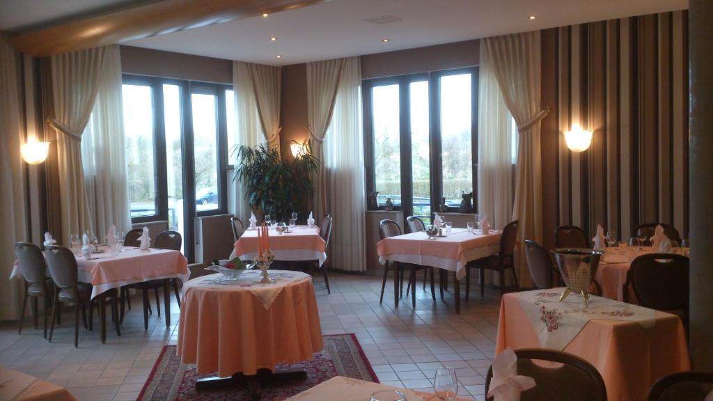 Hotel De La Frontiere Frisange エクステリア 写真